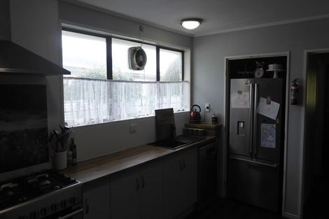 Photo of property in 19 Meadowbrook Drive, Cloverlea, Palmerston North, 4412