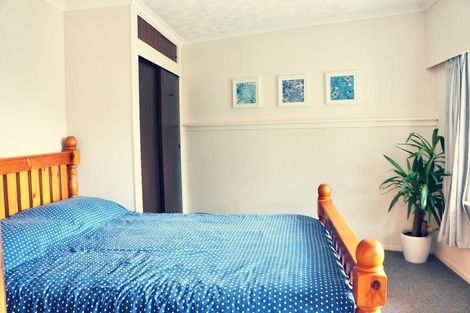 Photo of property in 35 Montgomery Avenue, Rothesay Bay, Auckland, 0630