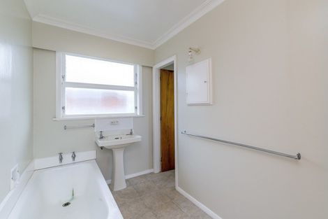 Photo of property in 33 Duke Street, Levin, 5510