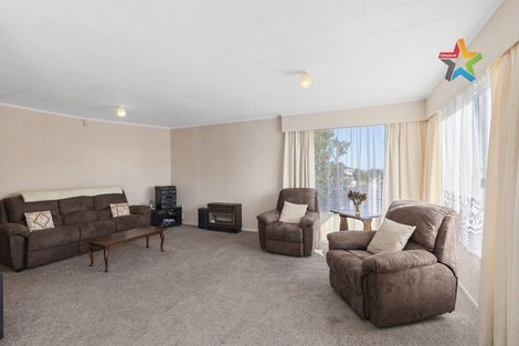 Photo of property in 5 Timaru Grove, Kelson, Lower Hutt, 5010