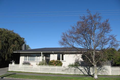 Photo of property in 2 Palmerston Road, Havelock North, 4130