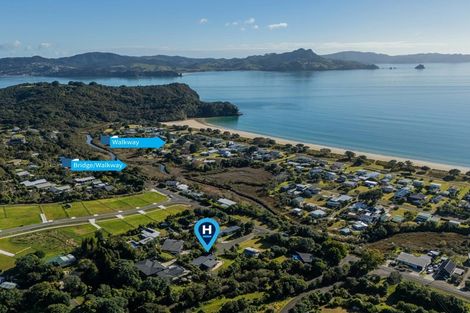 Photo of property in 9 Taunui Place, Cooks Beach, Whitianga, 3591