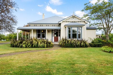 Photo of property in 389 Saint Georges Road, Havelock North, 4130