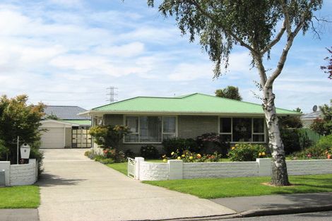 Photo of property in 6 Laing Crescent, Heathcote Valley, Christchurch, 8022