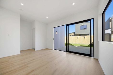 Photo of property in 6 Stableford Crescent, Opaheke, 2113