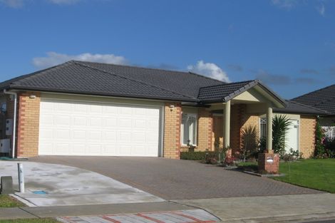 Photo of property in 20 Belcoo Crescent, East Tamaki, Auckland, 2013