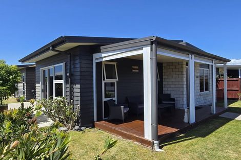 Photo of property in 4 Spinifex Street, Papamoa Beach, Papamoa, 3118