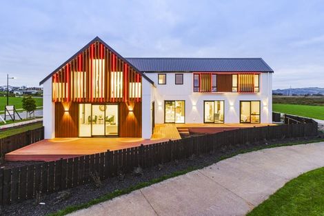 Photo of property in 28 Catalina Avenue, Rosehill, Papakura, 2113