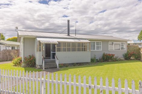 Photo of property in 25 George Street, Pahiatua, 4910