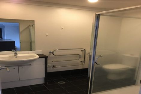 Photo of property in 1r/160 Symonds Street, Eden Terrace, Auckland, 1010