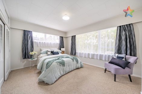 Photo of property in 8 Robson Street, Stokes Valley, Lower Hutt, 5019