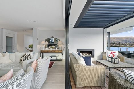 Photo of property in 12 Bay Rise, Wanaka, 9305