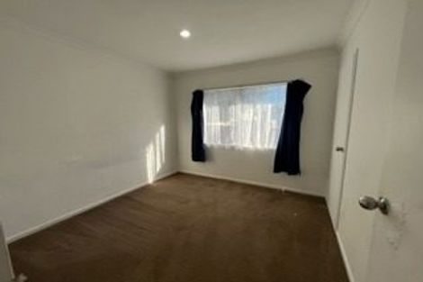 Photo of property in 146 Mahia Road, Wattle Downs, Auckland, 2103