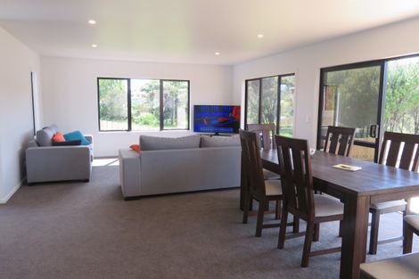 Photo of property in 19 Pohutukawa Drive, Cable Bay, 0420