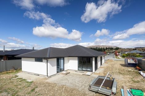Photo of property in 6 Mallard Street, Albert Town, Wanaka, 9305