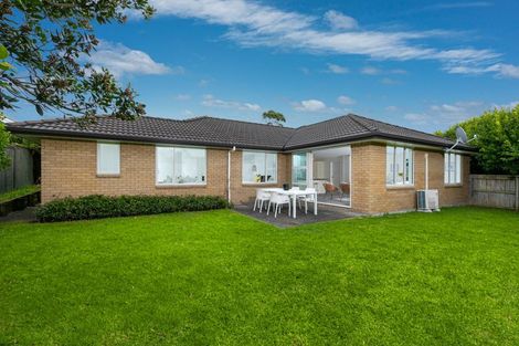 Photo of property in 9 Bonny Crescent, Massey, Auckland, 0614