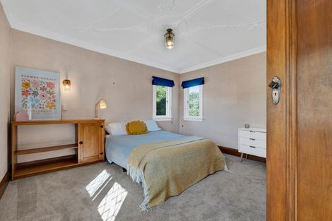 Photo of property in 6 Ridge Lane, New Plymouth, 4310