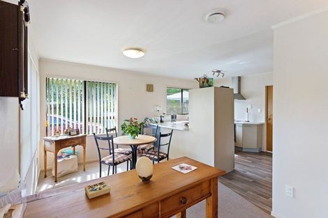Photo of property in 28 Weggery Drive, Waikanae Beach, Waikanae, 5036