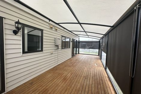 Photo of property in 2 Crompton Place, Orewa, 0931