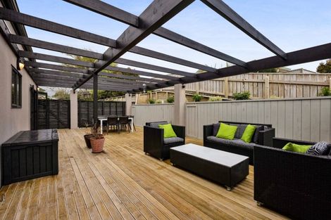 Photo of property in 28 Karamea Street, Whalers Gate, New Plymouth, 4310