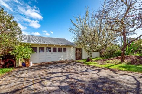 Photo of property in 9 Robertson Street, Russell, 0202