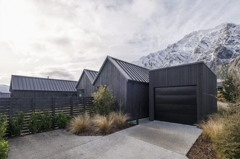 Photo of property in 2 Fife Court, Jacks Point, Queenstown, 9371