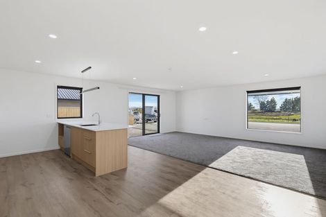 Photo of property in 61 Bill Harvey Drive, Halswell, 8025