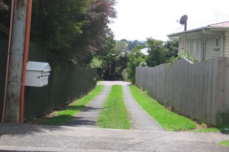 Photo of property in 1/14 Beaubank Road, Kelston, Auckland, 0602