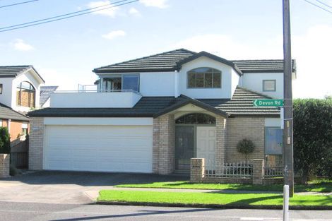 Photo of property in 6 Devon Road, Bucklands Beach, Auckland, 2012