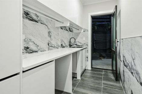 Photo of property in 34 Rose Berry Crescent, Flagstaff, Hamilton, 3210