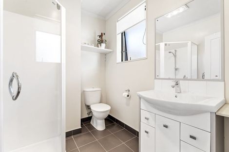 Photo of property in 107 Alec Craig Way, Gulf Harbour, Whangaparaoa, 0930