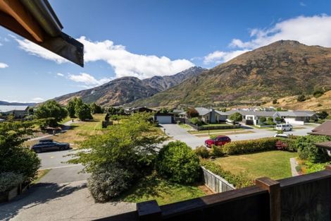 Photo of property in 32 Quill Street, Lake Hayes, Queenstown, 9304