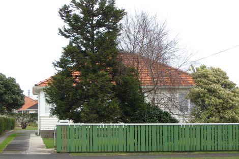 Photo of property in 18 Doone Street, Lynmouth, New Plymouth, 4310