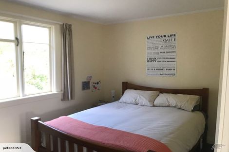 Photo of property in 8 Bewley Avenue, Macandrew Bay, Dunedin, 9014