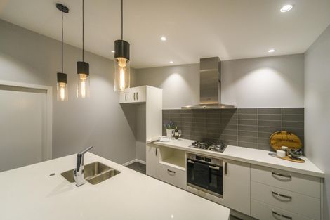 Photo of property in 3 Vaucluse Heights, Fitzherbert, Palmerston North, 4410