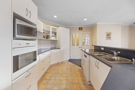 Photo of property in 137 Hagart-alexander Drive, Mosgiel, 9024
