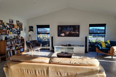 Photo of property in 16 Fantail Avenue, Carterton, 5713