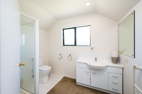 Photo of property in 4 Baker Grove, Wanaka, 9305