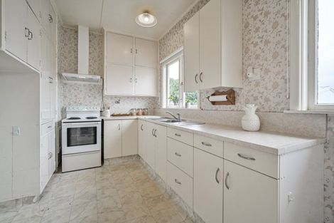 Photo of property in 813 Lawrence Street, Akina, Hastings, 4122