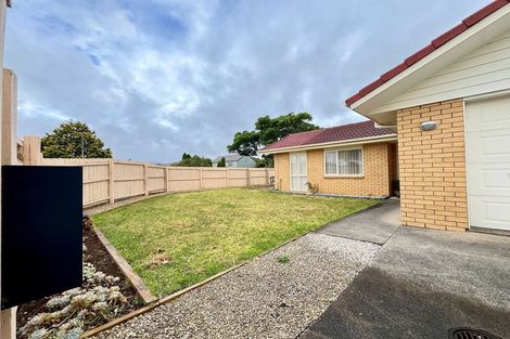 Photo of property in 1 Ranchod Terrace, Pukekohe, 2120