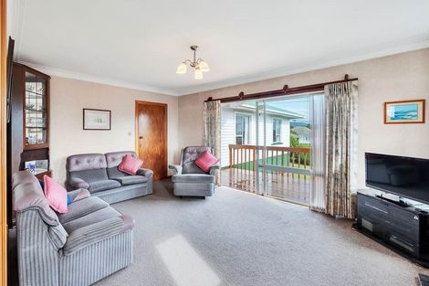 Photo of property in 116 Woodglen Road, Glen Eden, Auckland, 0602