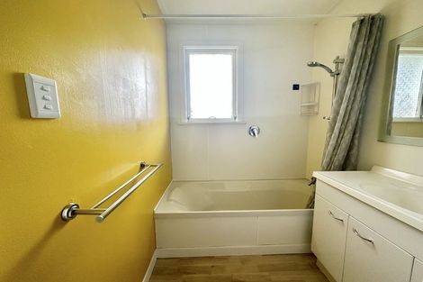 Photo of property in 15 Bell Crescent, Concord, Dunedin, 9018