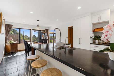 Photo of property in 28 Owen Place, Omokoroa, 3114