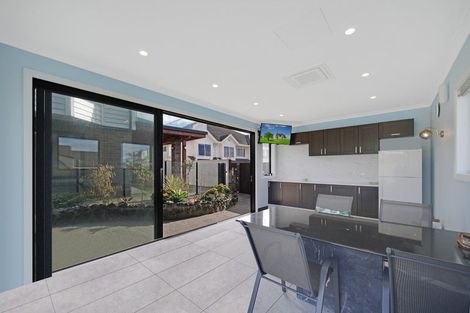 Photo of property in 64 Onetaunga Road, Chatswood, Auckland, 0626