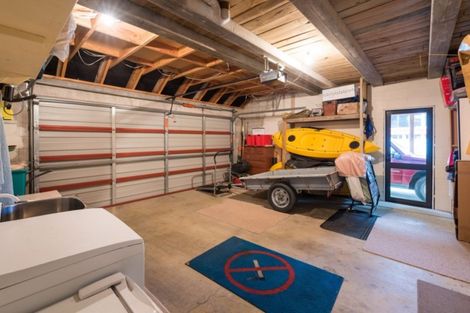 Photo of property in 8 Admiralty Place, Waikawa, Picton, 7220