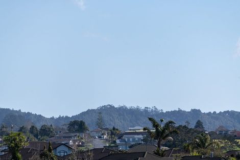 Photo of property in 3 Semillon Avenue, Henderson, Auckland, 0612