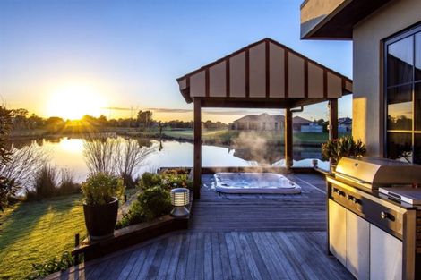 Photo of property in 166 Oriental Parade, Papamoa Beach, Papamoa, 3118