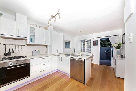 Photo of property in 8/46 West View Road, Westmere, Auckland, 1022