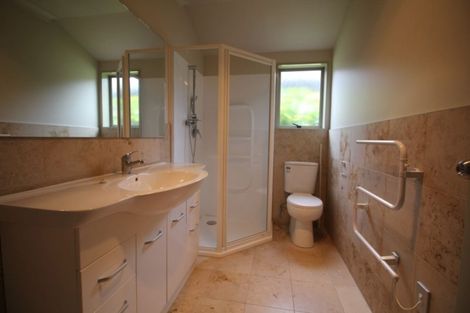 Photo of property in 56 Sherrybrooke Place, Sunnyvale, Auckland, 0612