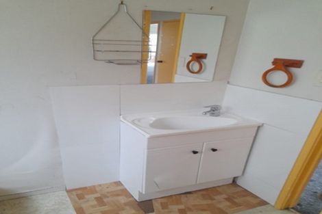 Photo of property in 3/3 Etherton Drive, Weymouth, Auckland, 2103